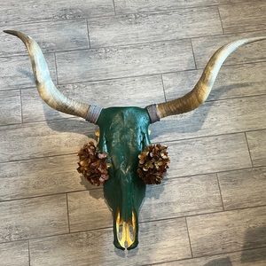 Decorated cow head long horn